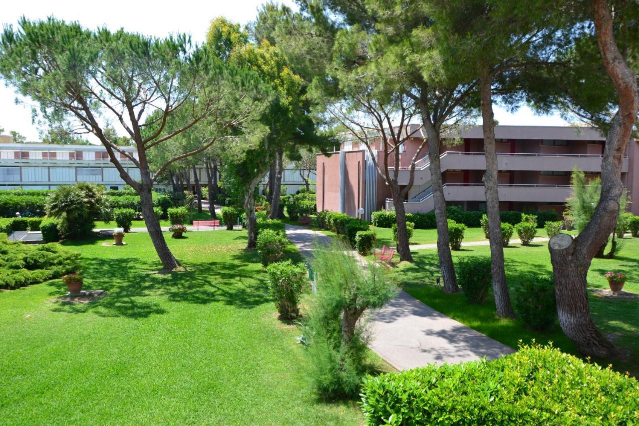 Apartments Via Dei Platani Marina Di Bibbona Bagian luar foto